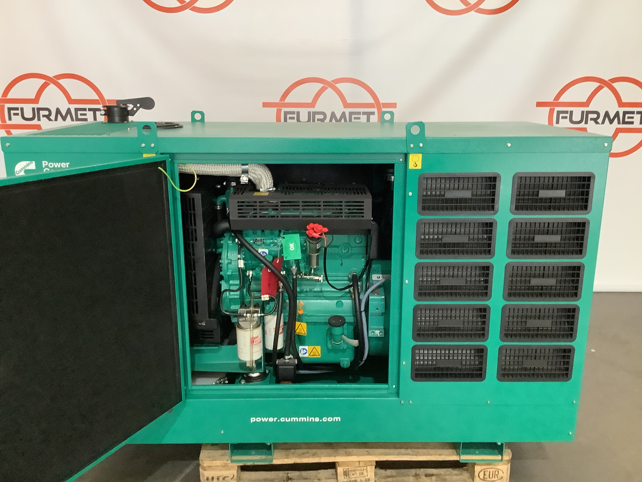 Cummins C22D5Q. 22KVA Generator. Brand new. - Groupe électrogène: photos 3 Cummins C22D5Q. 22KVA Generator. Brand new. - Groupe électrogène: photos 3
