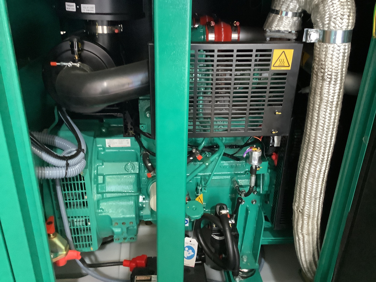 Cummins C55D5EQ. 55KVA Generator. Brand new. - Groupe électrogène: photos 4 Cummins C55D5EQ. 55KVA Generator. Brand new. - Groupe électrogène: photos 4