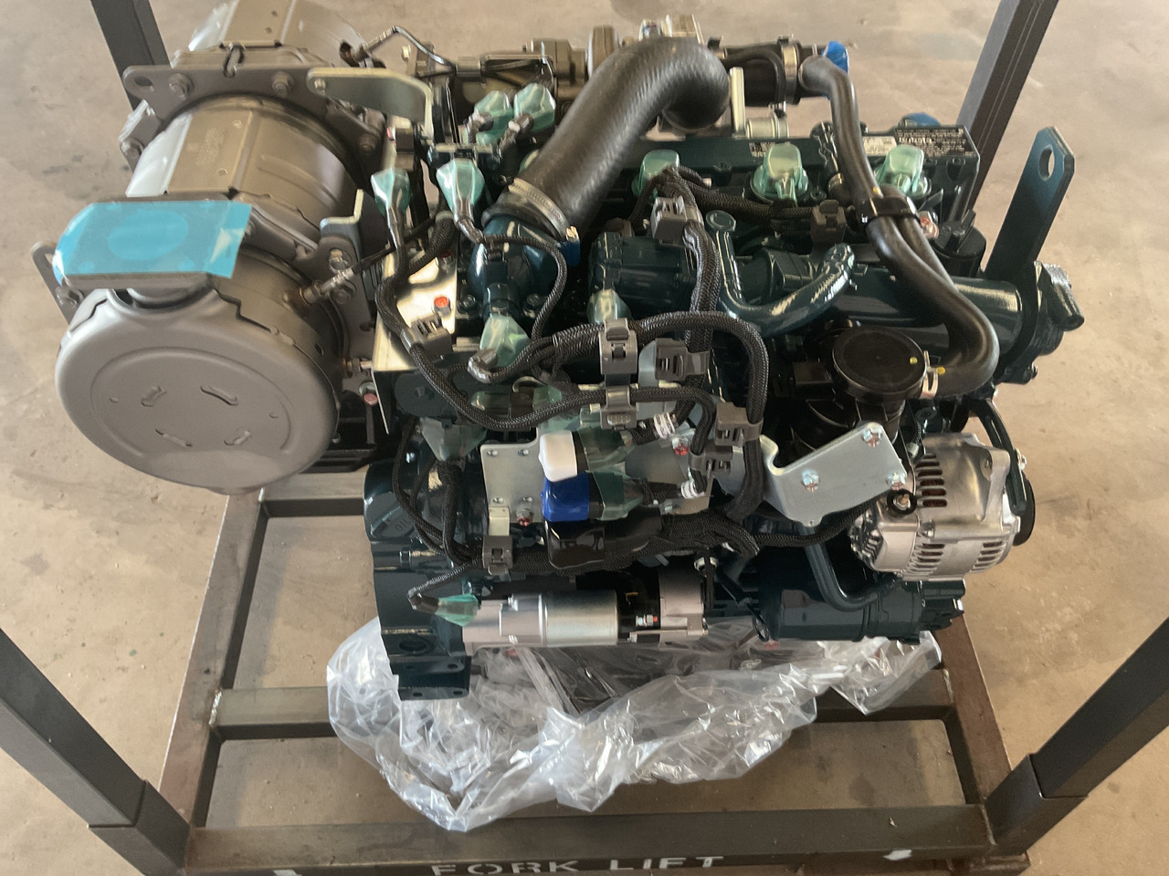 Kubota V3307 CR-T - Moteur: photos 5 Kubota V3307 CR-T - Moteur: photos 5