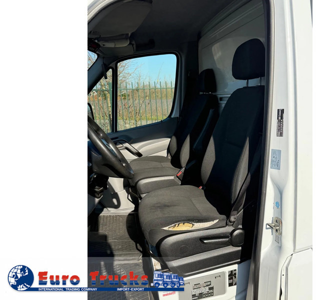 Mercedes-Benz sprinter316CDI/only export engine problem - Véhicule utilitaire frigorifique: photos 5 Mercedes-Benz sprinter316CDI/only export engine problem - Véhicule utilitaire frigorifique: photos 5