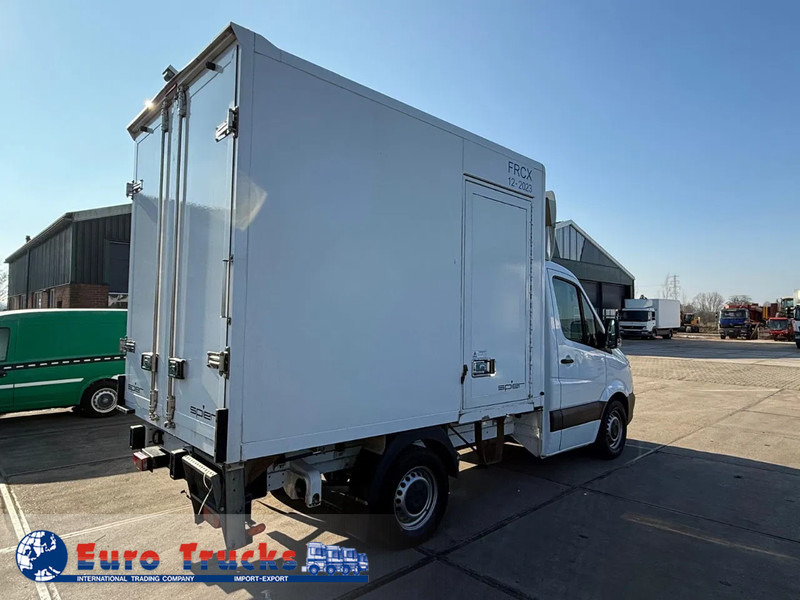 Mercedes-Benz sprinter316CDI/only export engine problem - Véhicule utilitaire frigorifique: photos 3 Mercedes-Benz sprinter316CDI/only export engine problem - Véhicule utilitaire frigorifique: photos 3