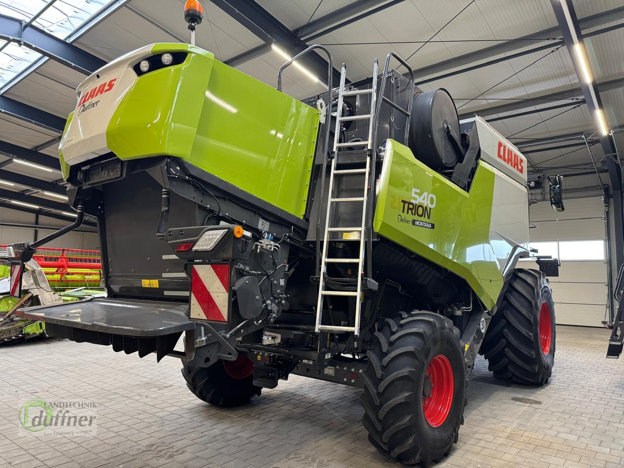 CLAAS Trion 540 Montana - Moissonneuse-batteuse: photos 4 CLAAS Trion 540 Montana - Moissonneuse-batteuse: photos 4