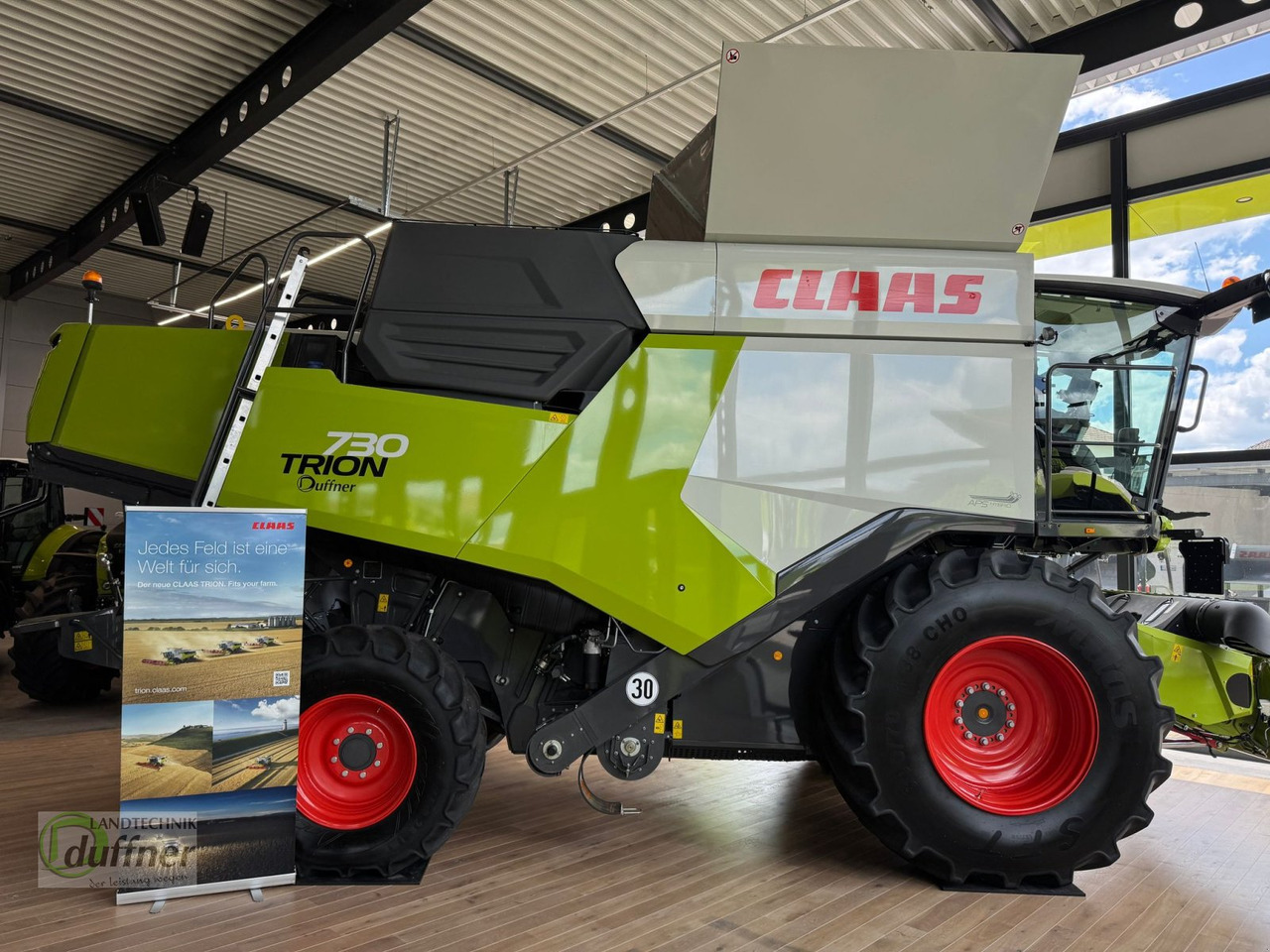CLAAS Trion 730 - Moissonneuse-batteuse: photos 2 CLAAS Trion 730 - Moissonneuse-batteuse: photos 2