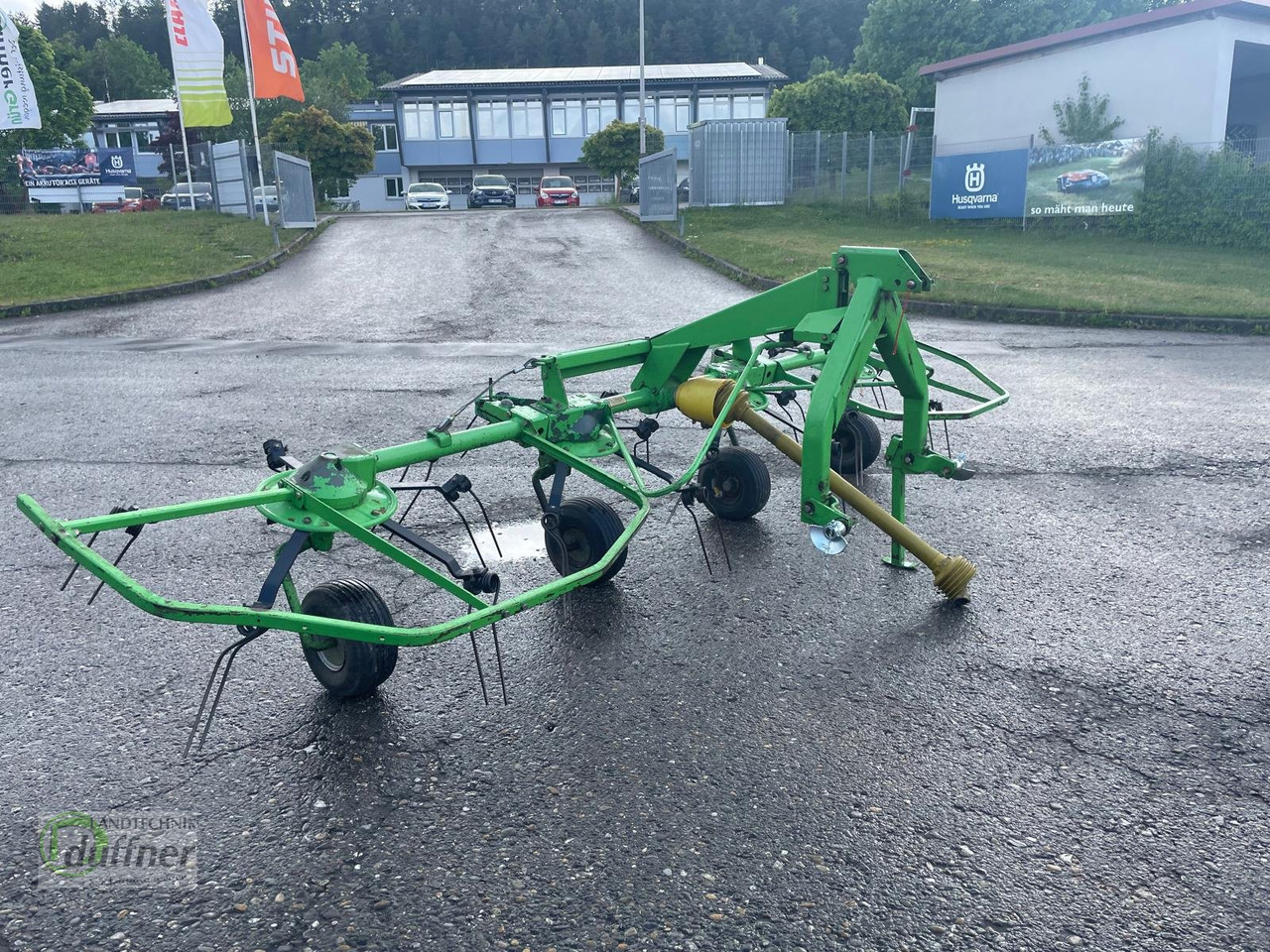 Deutz-Fahr KH 2.44 - Faneuse: photos 2 Deutz-Fahr KH 2.44 - Faneuse: photos 2