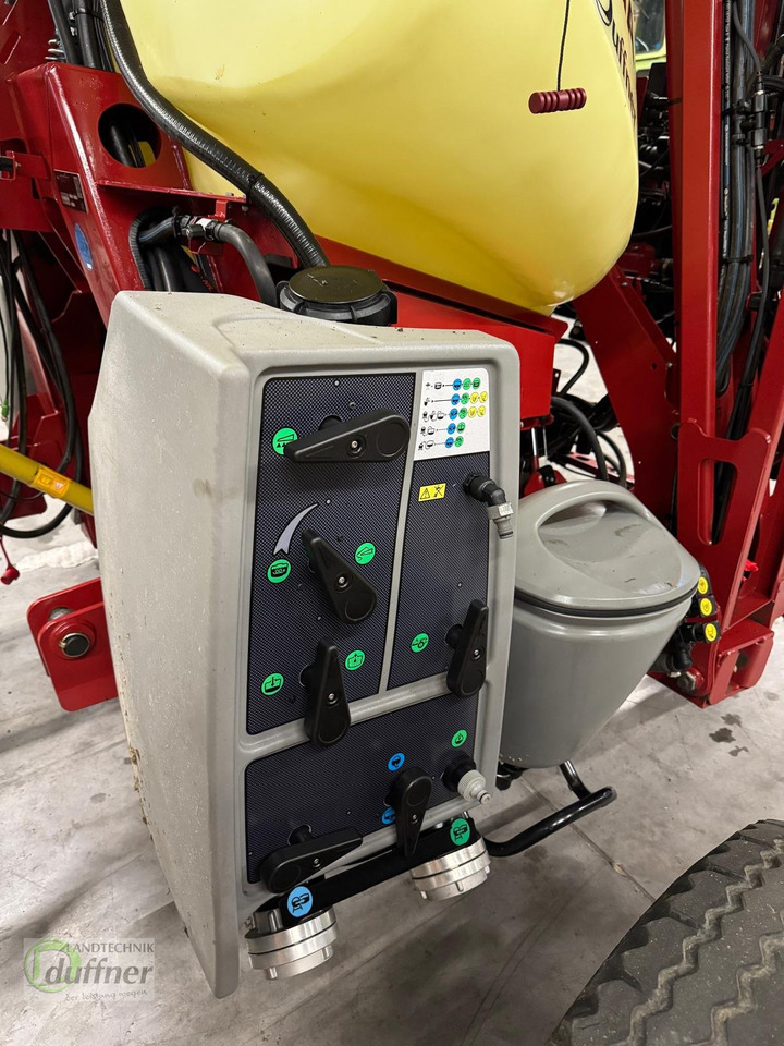 Hardi Mega 12 1200 Smart ISOBUS - Pulvérisateur traîné: photos 5 Hardi Mega 12 1200 Smart ISOBUS - Pulvérisateur traîné: photos 5