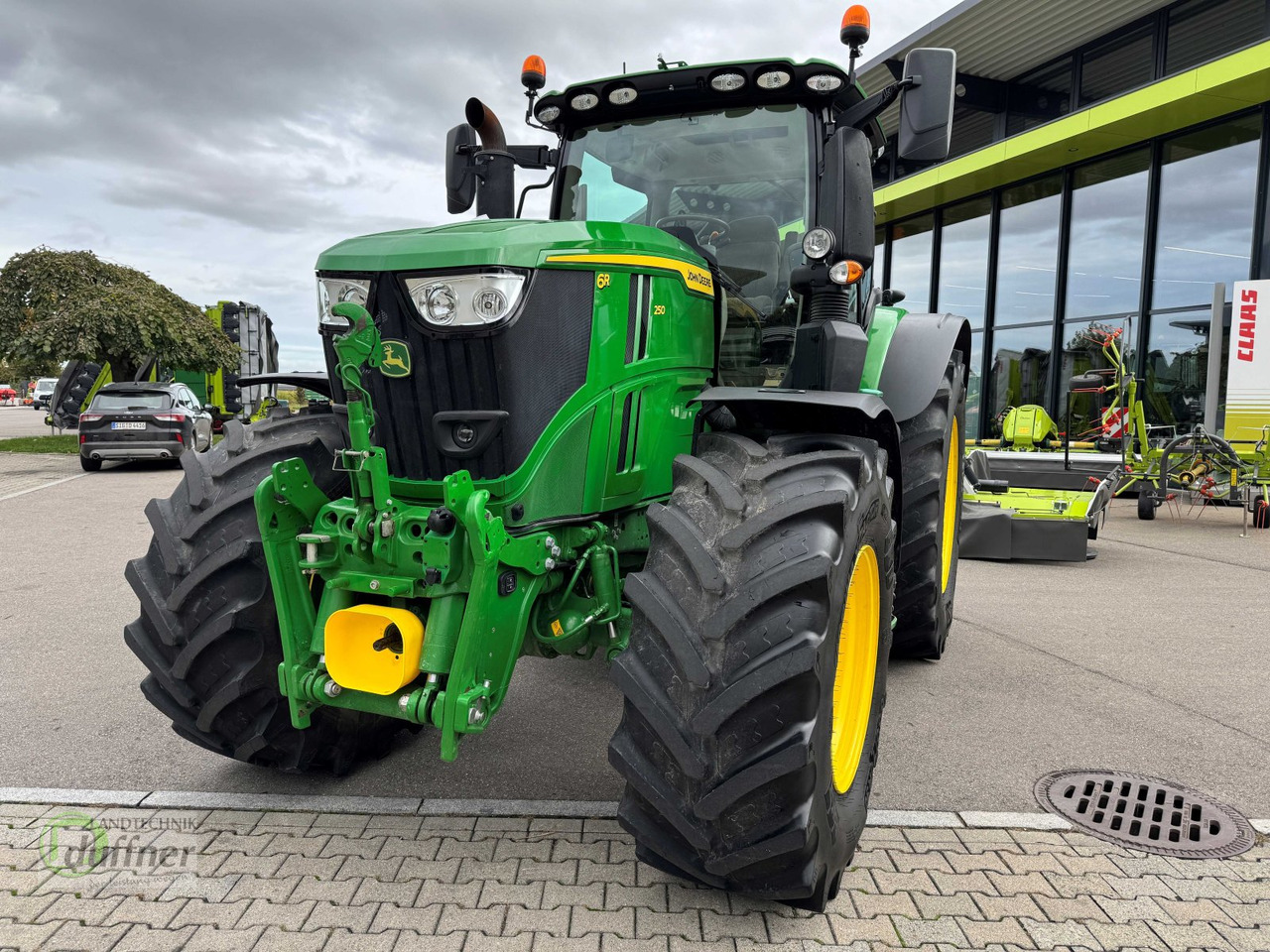 John Deere 6R 250 - Tracteur agricole: photos 3 John Deere 6R 250 - Tracteur agricole: photos 3