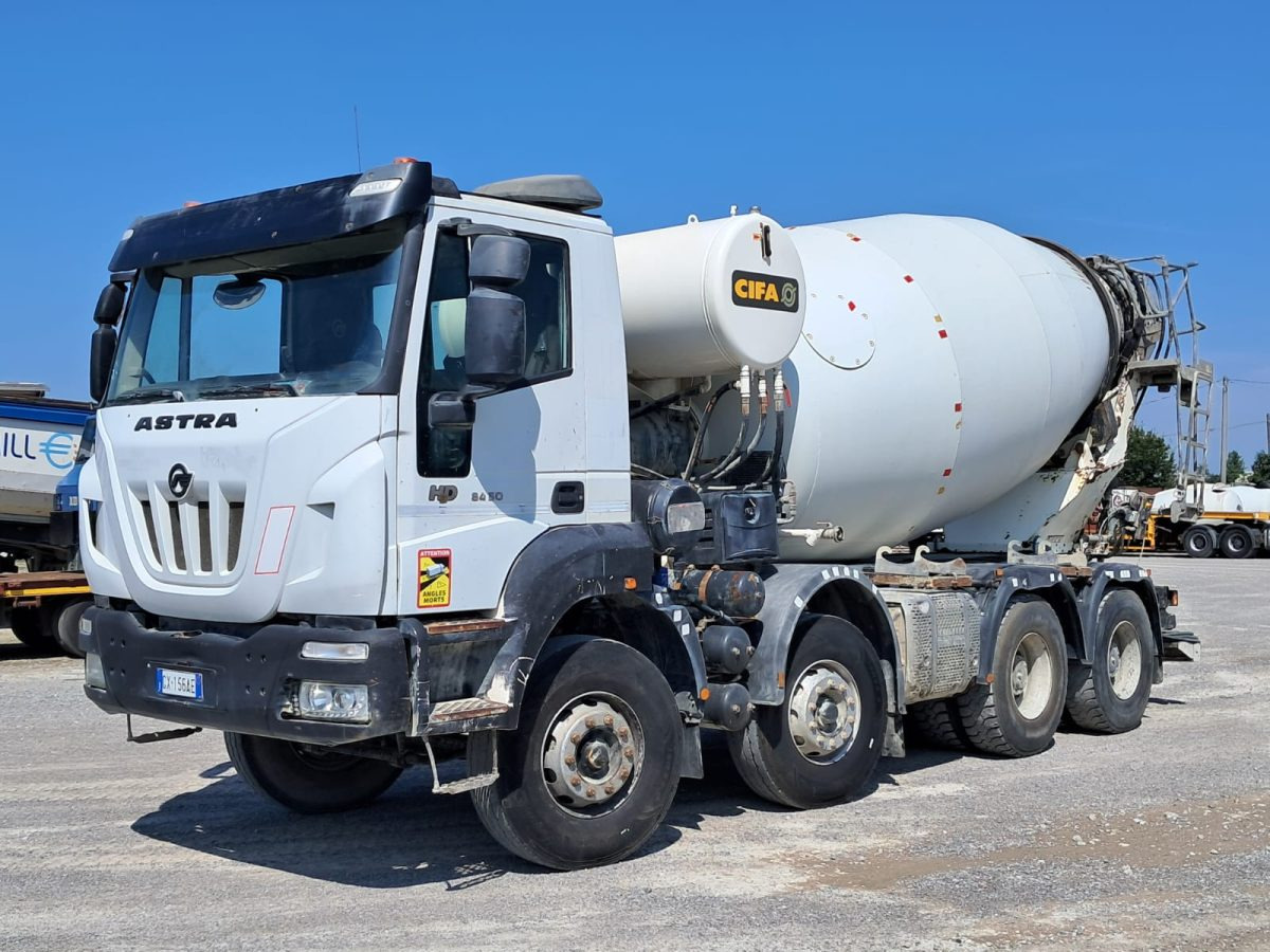 ASTRA HD9 8450 CIFA RY1300 - Camion malaxeur: photos 3 ASTRA HD9 8450 CIFA RY1300 - Camion malaxeur: photos 3