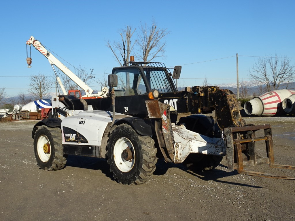 CATERPILLAR TH360B - Chariot télescopique: photos 3 CATERPILLAR TH360B - Chariot télescopique: photos 3