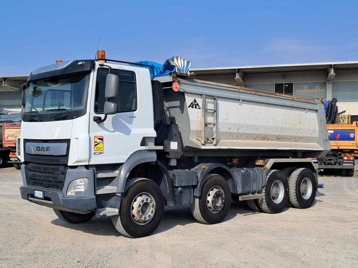 DAF CF530 - Camion benne: photos 3 DAF CF530 - Camion benne: photos 3