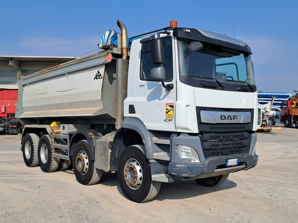 DAF CF530 - Camion benne: photos 1 DAF CF530 - Camion benne: photos 1