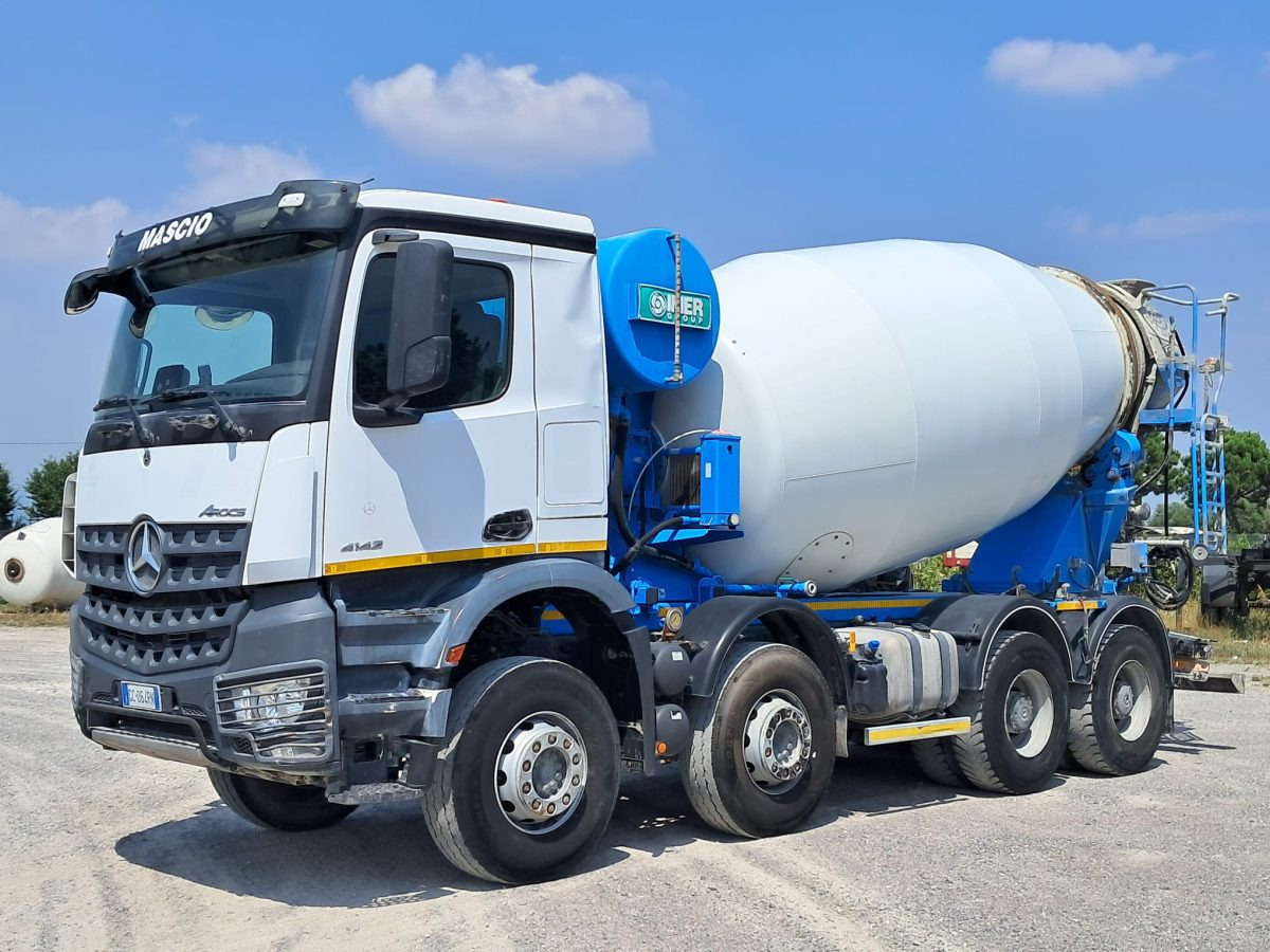 MERCEDES AROCS 4142 - Camion malaxeur: photos 4 MERCEDES AROCS 4142 - Camion malaxeur: photos 4