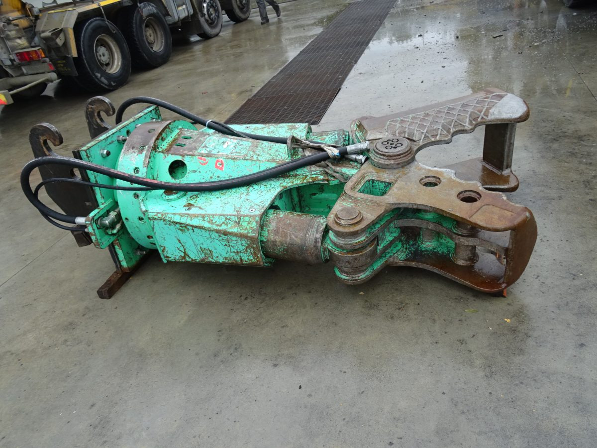 MONTABERT DA370ME - Cisaille de démolition: photos 3 MONTABERT DA370ME - Cisaille de démolition: photos 3