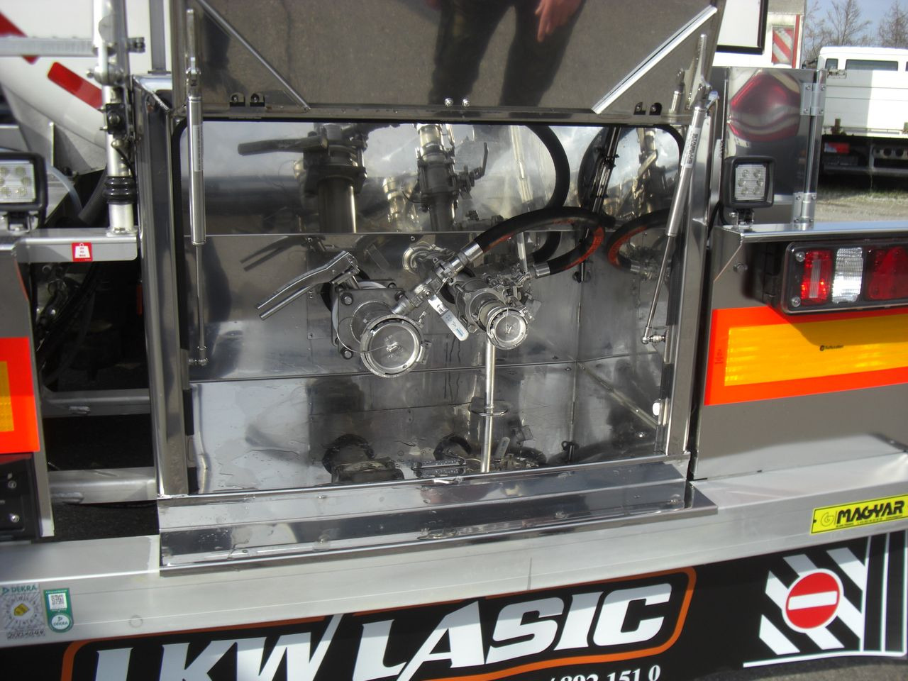 Magyar SRMAD/1KAMMER/CHEMIE - Semi-remorque citerne: photos 5 Magyar SRMAD/1KAMMER/CHEMIE - Semi-remorque citerne: photos 5