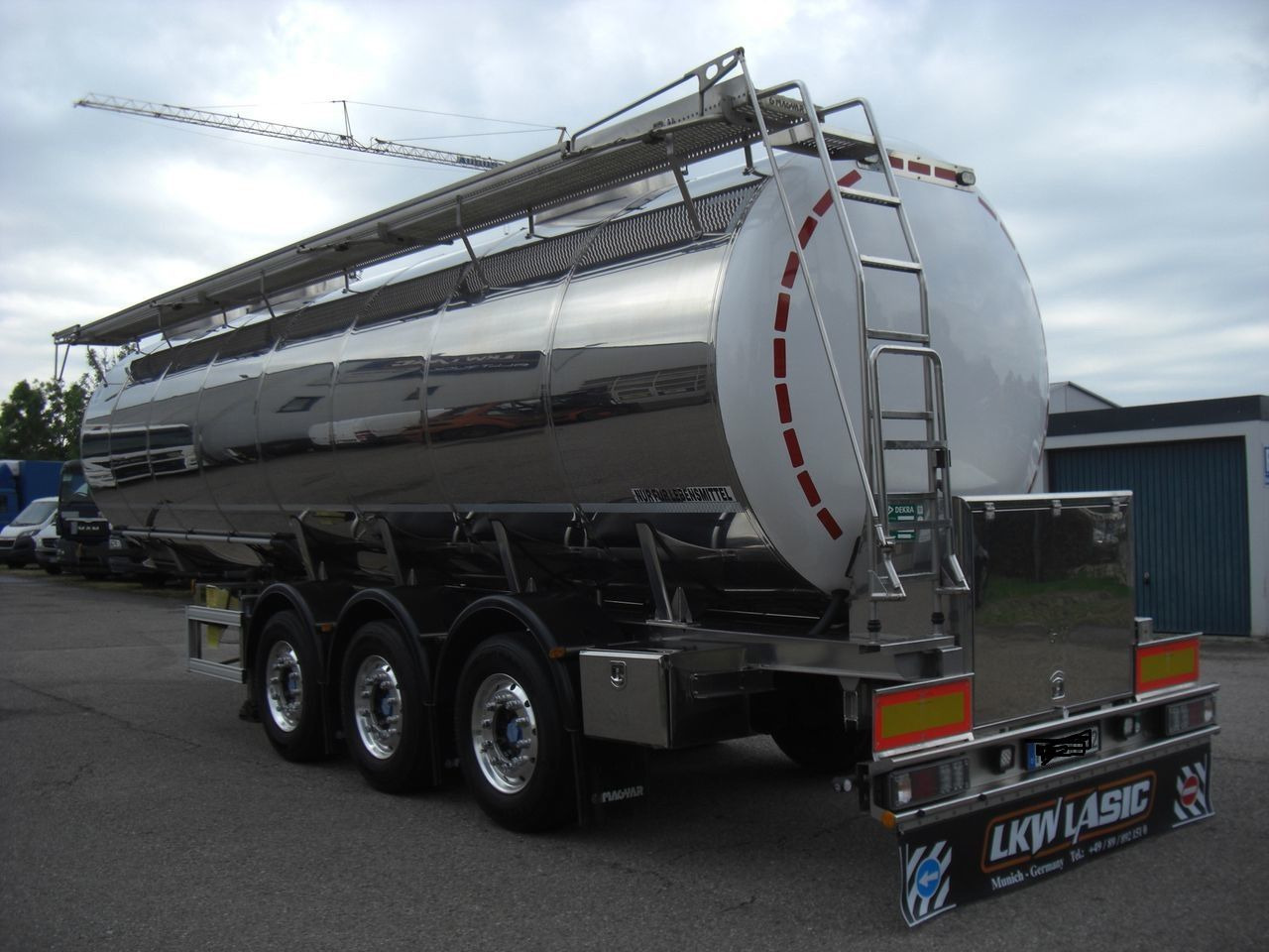 Magyar SRMAGD / BIERTANKER - Semi-remorque citerne: photos 4 Magyar SRMAGD / BIERTANKER - Semi-remorque citerne: photos 4