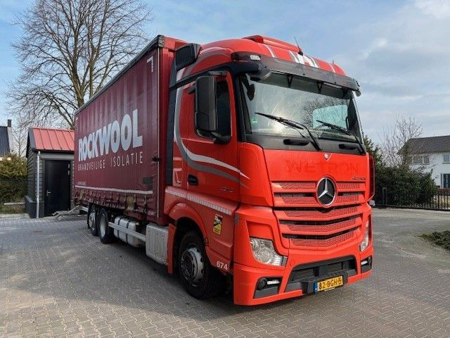 Mercedes-Benz Actros 2642 2x BDF mit Pritsche und Planebühne - Camion porte-conteneur/ Caisse mobile: photos 2 Mercedes-Benz Actros 2642 2x BDF mit Pritsche und Planebühne - Camion porte-conteneur/ Caisse mobile: photos 2