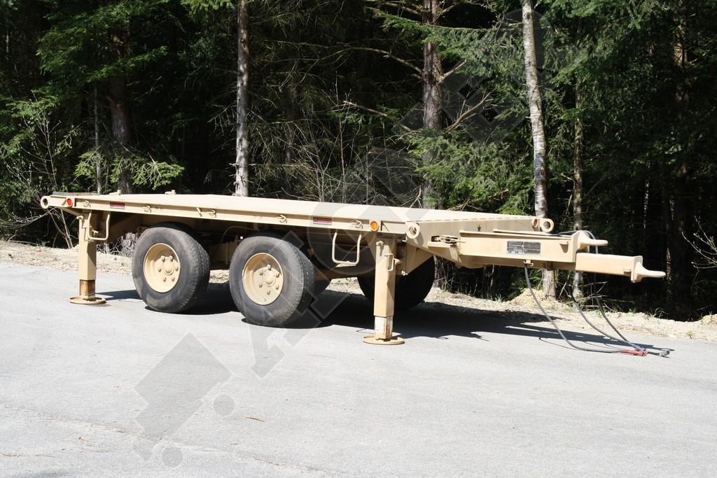 UTB (Utility, Tool and Body) XM1073 T/A - Remorque plateau: photos 2 UTB (Utility, Tool and Body) XM1073 T/A - Remorque plateau: photos 2