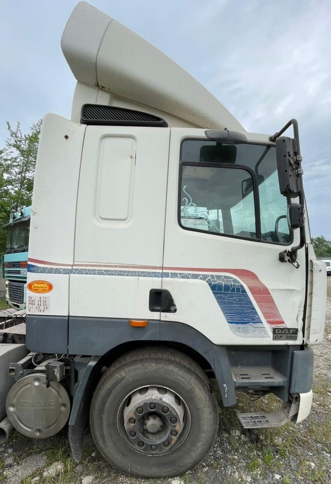 DAF CF 85 - Tracteur routier: photos 3 DAF CF 85 - Tracteur routier: photos 3