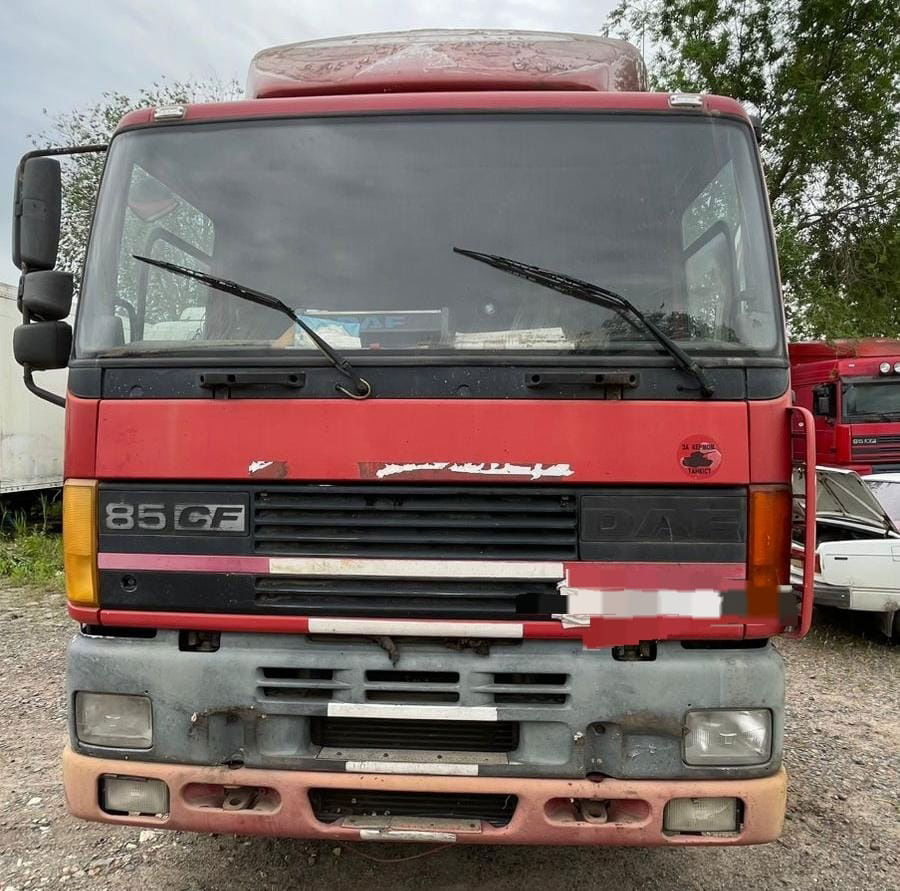 DAF CF 85 Tractor unit - Tracteur routier: photos 1 DAF CF 85 Tractor unit - Tracteur routier: photos 1