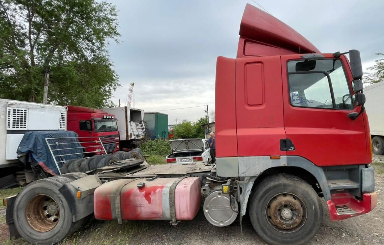 DAF CF 85 Tractor unit - Tracteur routier: photos 5 DAF CF 85 Tractor unit - Tracteur routier: photos 5