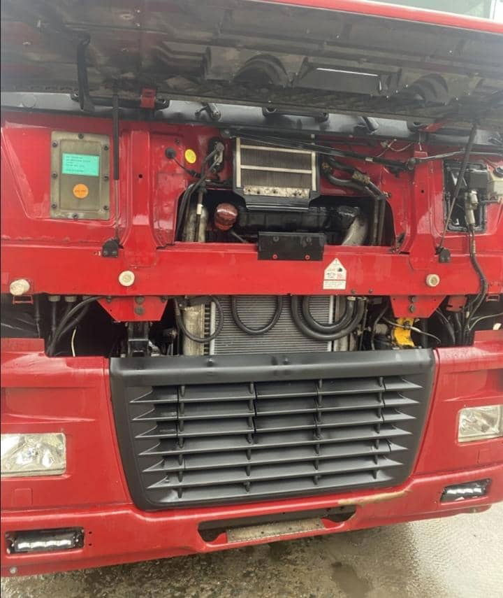 DAF XF 95.430 Tractor head 4x2 - Tracteur routier: photos 3 DAF XF 95.430 Tractor head 4x2 - Tracteur routier: photos 3