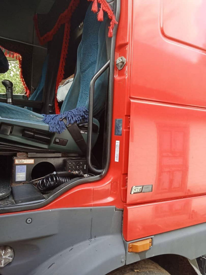 DAF XF 95.430 Tractor unit - Tracteur routier: photos 4 DAF XF 95.430 Tractor unit - Tracteur routier: photos 4