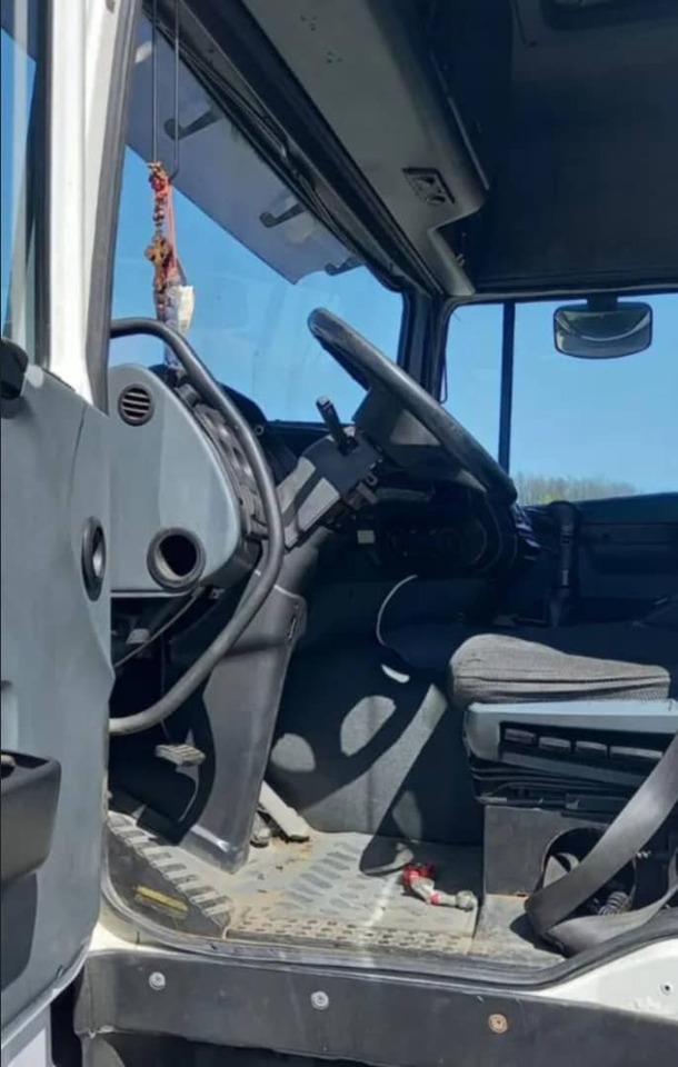 DAF XF 95 - Tracteur routier: photos 4 DAF XF 95 - Tracteur routier: photos 4
