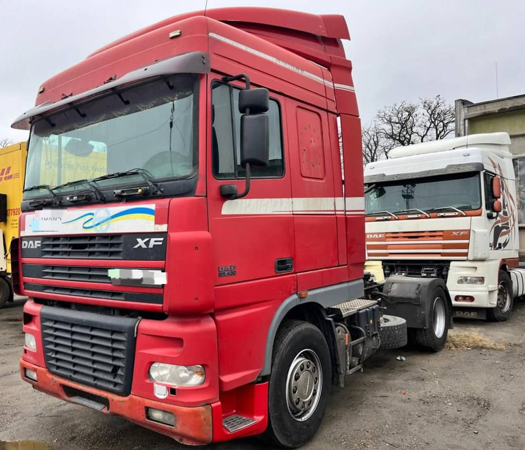 DAF XF 95 - Tracteur routier: photos 2 DAF XF 95 - Tracteur routier: photos 2