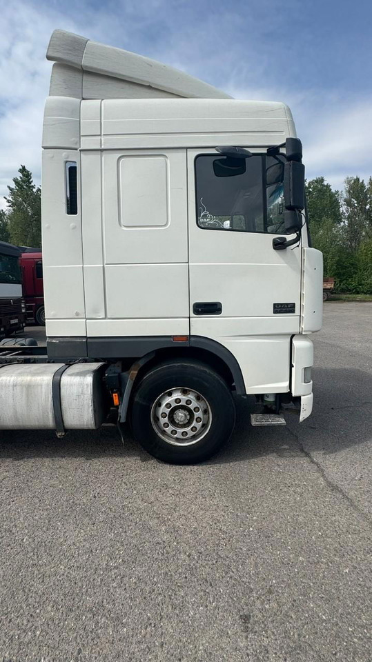 DAF XF 95 Tractor unit - Tracteur routier: photos 3 DAF XF 95 Tractor unit - Tracteur routier: photos 3