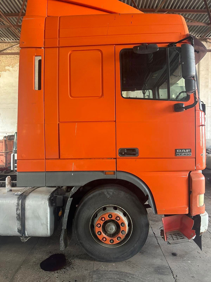 DAF XF 95 Tractor unit - Tracteur routier: photos 3 DAF XF 95 Tractor unit - Tracteur routier: photos 3