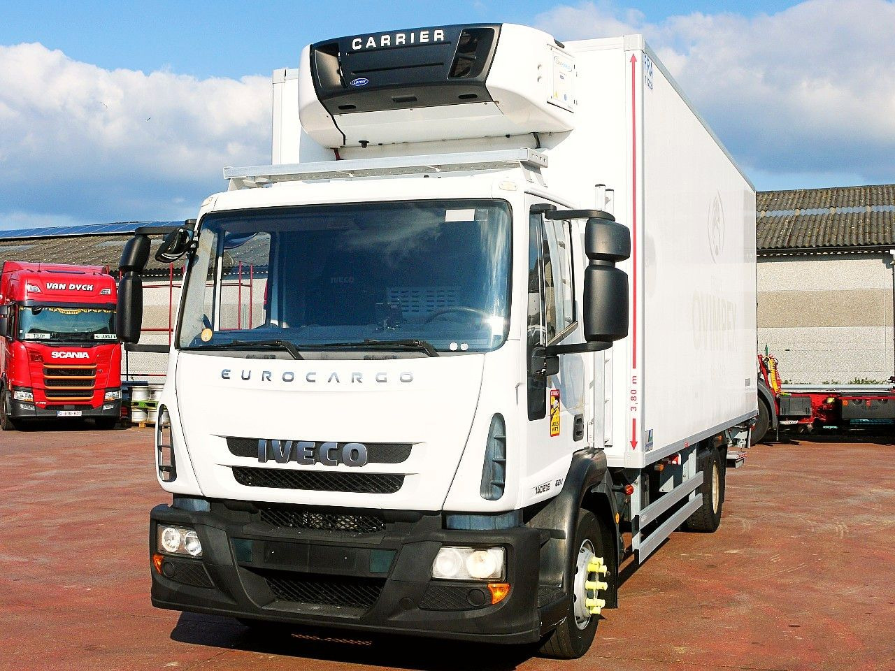 Iveco 140E18 FLEISH KUHLKOFFER CARRIER SUPRA 550 LBW Iveco 140E18 FLEISH KUHLKOFFER CARRIER SUPRA 550 LBW - Camion frigorifique: photos 5 Iveco 140E18 FLEISH KUHLKOFFER CARRIER SUPRA 550 LBW Iveco 140E18 FLEISH KUHLKOFFER CARRIER SUPRA 550 LBW - Camion frigorifique: photos 5