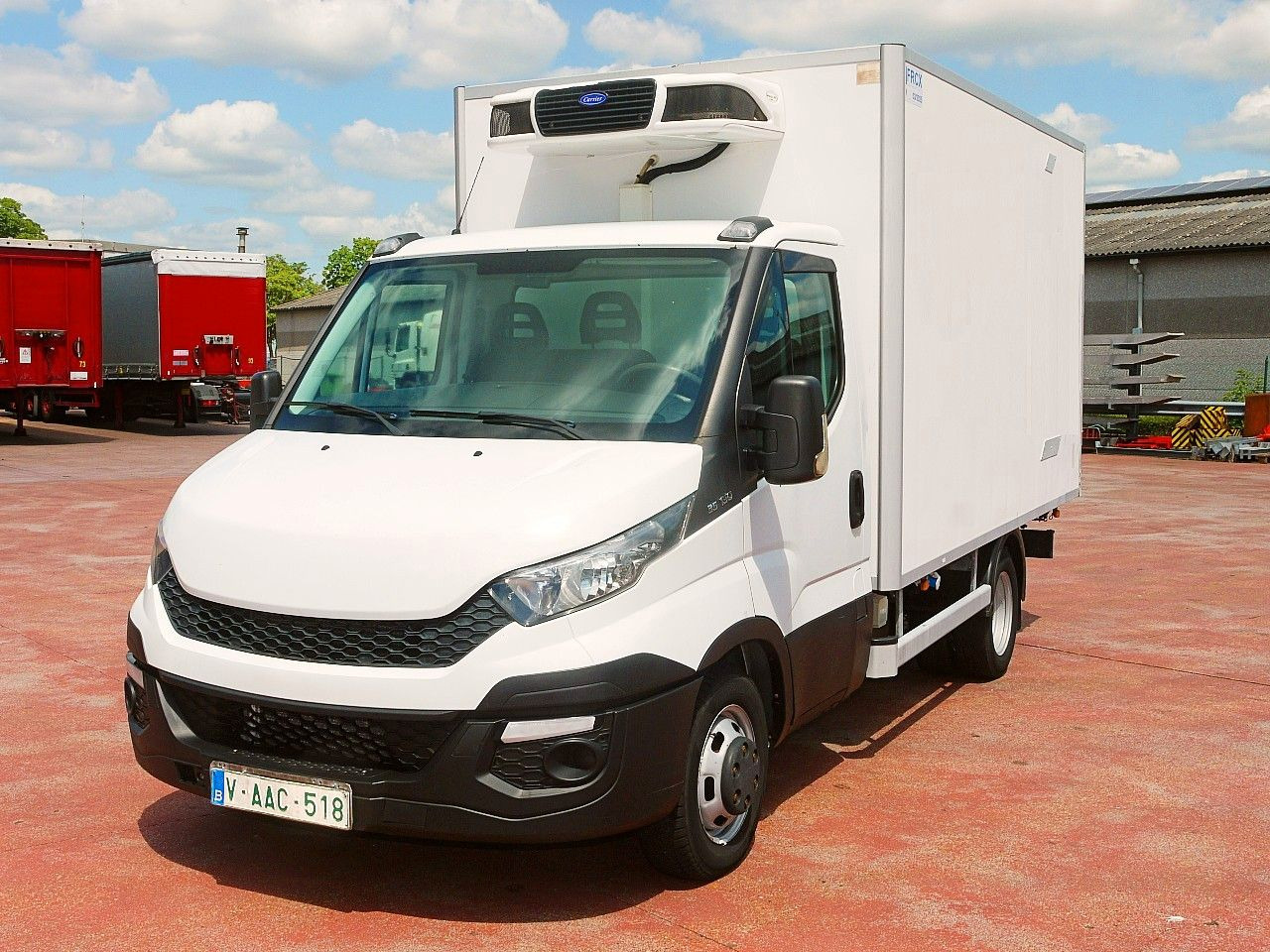 Iveco 35C13 DAILY KUHLKOFFER CARRIER PULSOR 400 AIRCO - Véhicule utilitaire frigorifique: photos 5 Iveco 35C13 DAILY KUHLKOFFER CARRIER PULSOR 400 AIRCO - Véhicule utilitaire frigorifique: photos 5