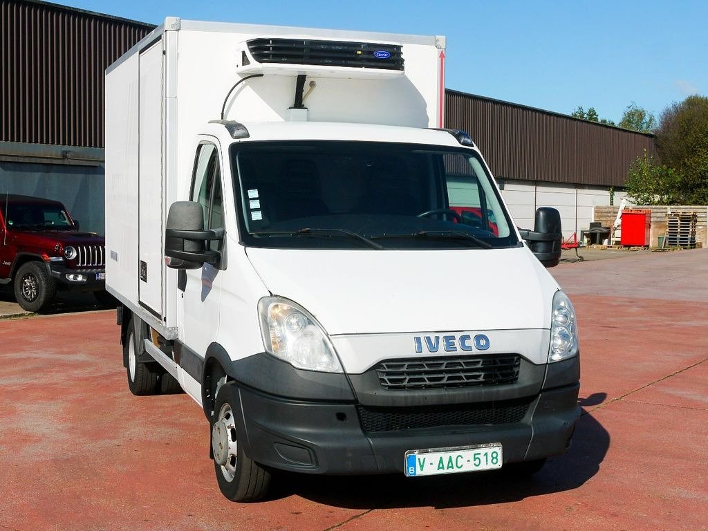 Iveco 35C13 DAILY KUHLKOFFER CARRIER XARIOS 300 -20C - Véhicule utilitaire frigorifique: photos 1 Iveco 35C13 DAILY KUHLKOFFER CARRIER XARIOS 300 -20C - Véhicule utilitaire frigorifique: photos 1