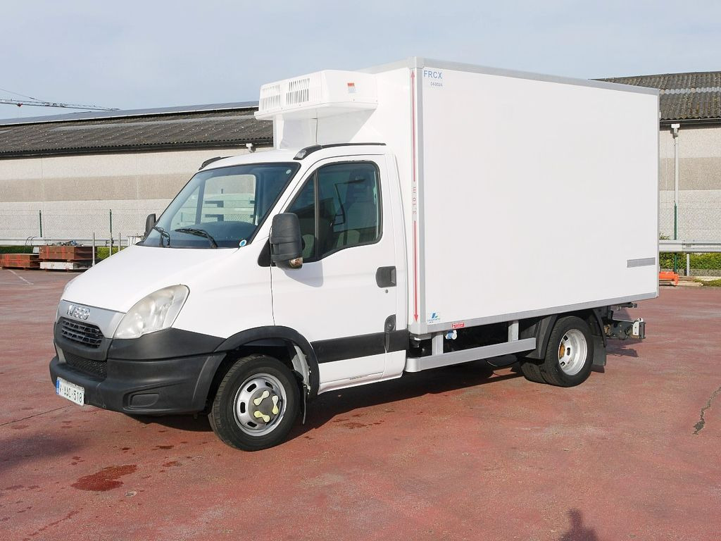 Iveco 35C13 DAILY KUHLKOFFER RELEC FROID TR32 -20C - Véhicule utilitaire frigorifique: photos 4 Iveco 35C13 DAILY KUHLKOFFER RELEC FROID TR32 -20C - Véhicule utilitaire frigorifique: photos 4