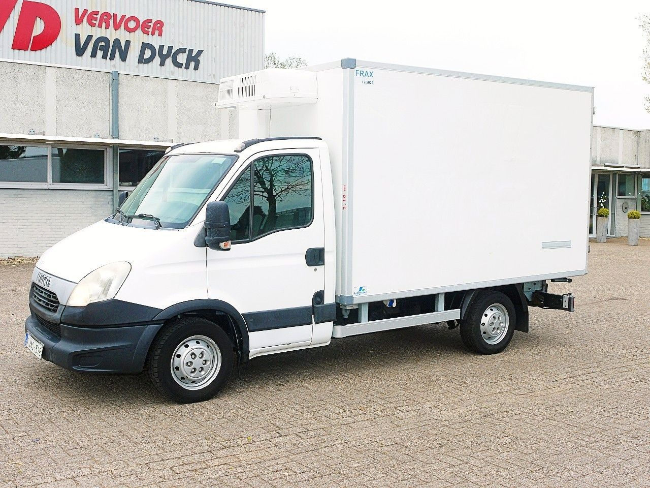 Iveco 35S13 DAILY KUHLKOFFER RELEC FROID -20C - Véhicule utilitaire frigorifique: photos 3 Iveco 35S13 DAILY KUHLKOFFER RELEC FROID -20C - Véhicule utilitaire frigorifique: photos 3