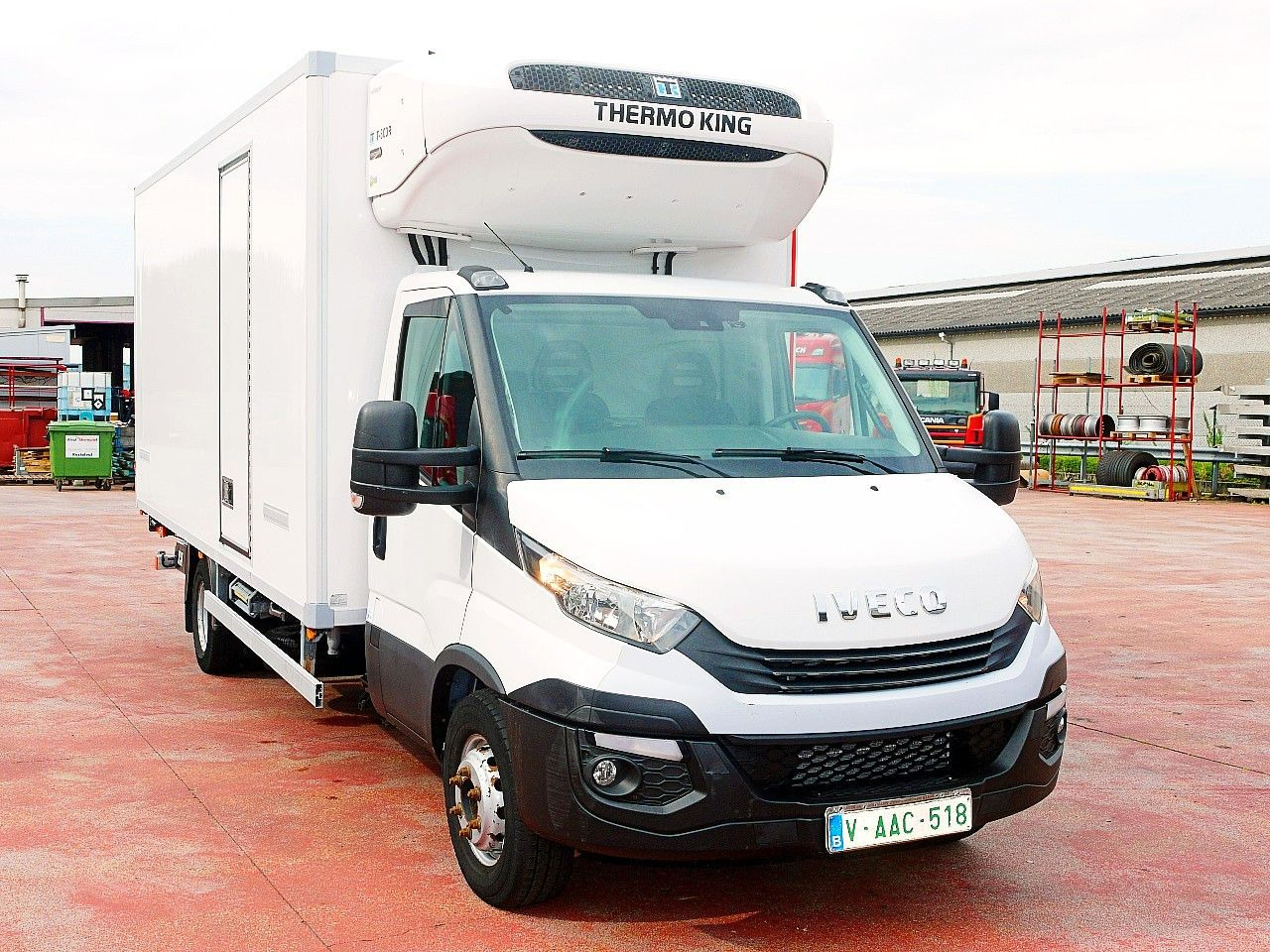 Iveco 72C21 70 65 DAILY THERMOKING T800 A/C LBW LUFT - Véhicule utilitaire frigorifique: photos 1 Iveco 72C21 70 65 DAILY THERMOKING T800 A/C LBW LUFT - Véhicule utilitaire frigorifique: photos 1