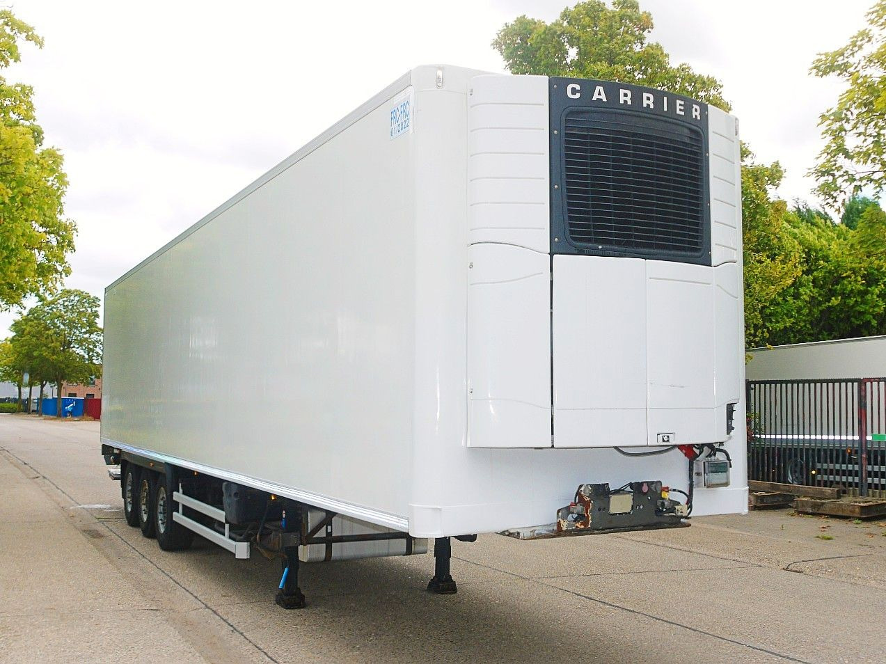 Lamberet CARRIER VECTOR 1950 MULTI TEMP. SAF. LADBORDWAND - Semi-remorque frigorifique: photos 4 Lamberet CARRIER VECTOR 1950 MULTI TEMP. SAF. LADBORDWAND - Semi-remorque frigorifique: photos 4