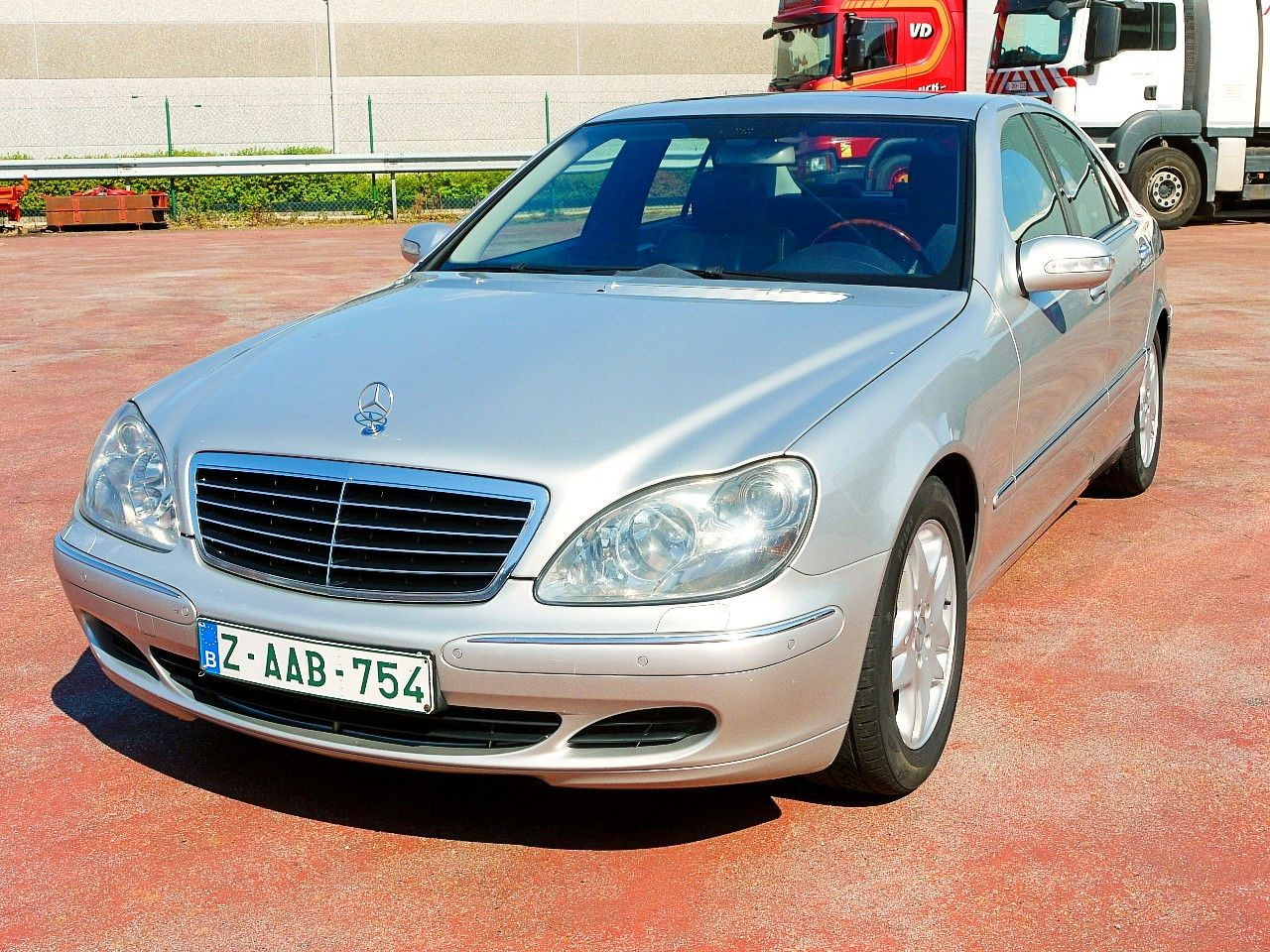 Mercedes-Benz COMAND Bi-XENON SCHIEBEDACH SOFTCLOSE ... - Berline: photos 5 Mercedes-Benz COMAND Bi-XENON SCHIEBEDACH SOFTCLOSE ... - Berline: photos 5
