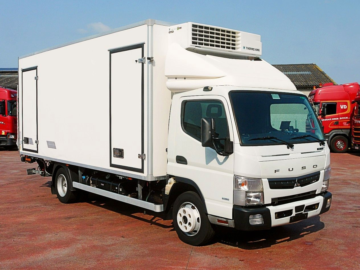 Mitsubishi FUSO CANTER 3.0 KUHLKOFFER THERMOKING V800 MT AC - Véhicule utilitaire frigorifique: photos 2 Mitsubishi FUSO CANTER 3.0 KUHLKOFFER THERMOKING V800 MT AC - Véhicule utilitaire frigorifique: photos 2