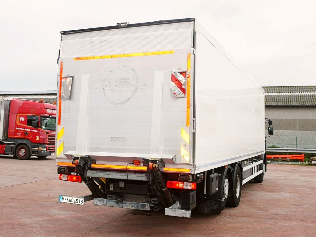 Renault 26.320 D KUHLKOFFER THERMOKING MT T1200 6X2 A/C - Camion frigorifique: photos 5 Renault 26.320 D KUHLKOFFER THERMOKING MT T1200 6X2 A/C - Camion frigorifique: photos 5