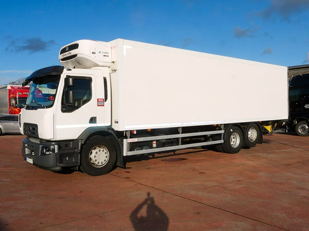 Renault 26.320 D KUHLKOFFER THERMOKING MT T1200 6X2 A/C - Camion frigorifique: photos 4 Renault 26.320 D KUHLKOFFER THERMOKING MT T1200 6X2 A/C - Camion frigorifique: photos 4
