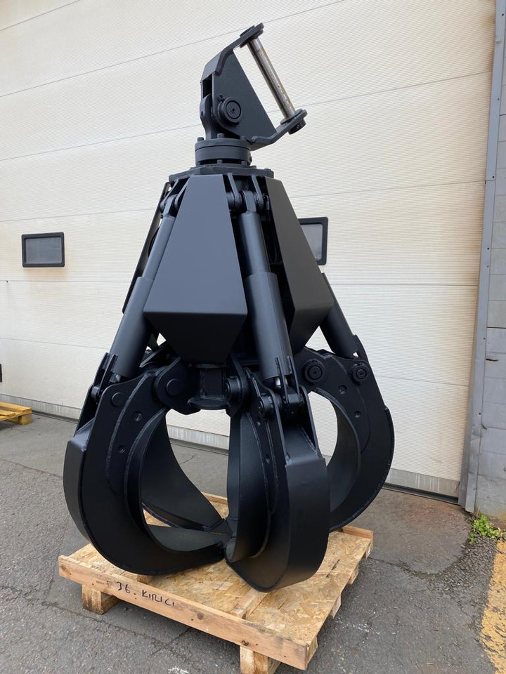 LIEBHERR ORANGE PEEL SCRAP GRABS - Grappin pour Pelle: photos 1 LIEBHERR ORANGE PEEL SCRAP GRABS - Grappin pour Pelle: photos 1