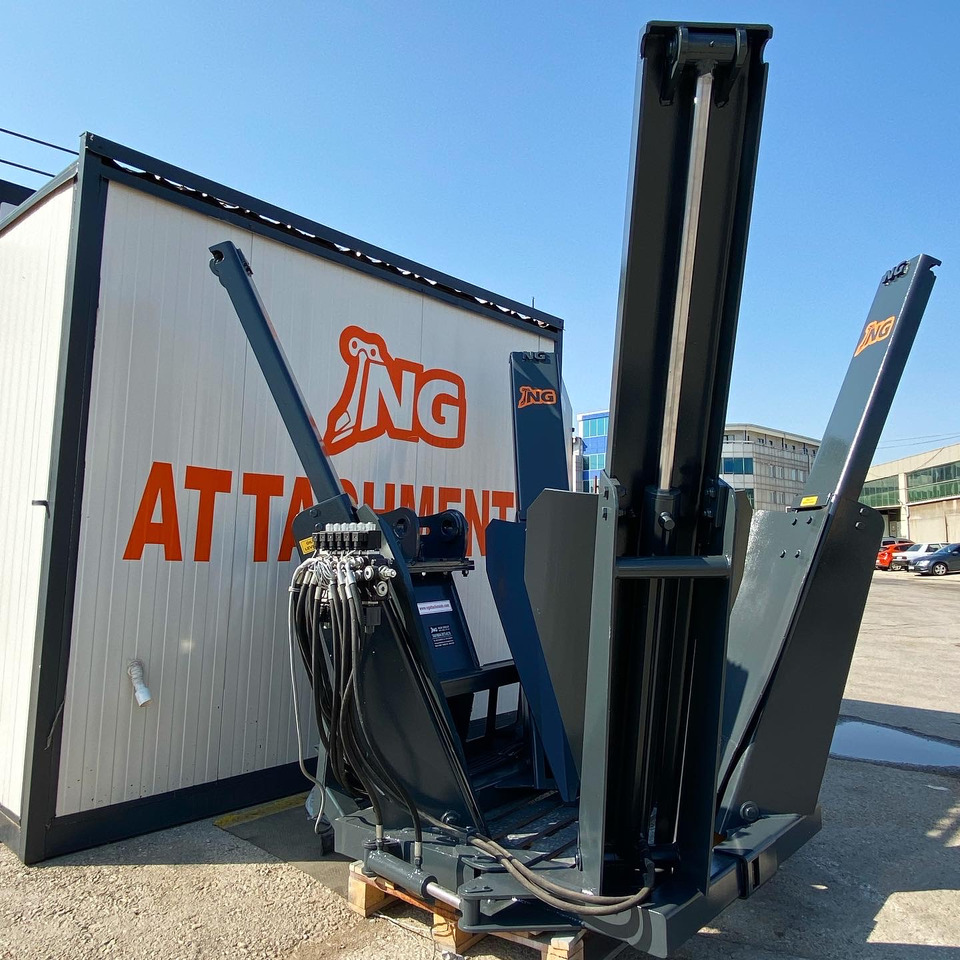 Tree Spade Attachment - stock - Pinces pour Chargeuse sur pneus: photos 4 Tree Spade Attachment - stock - Pinces pour Chargeuse sur pneus: photos 4