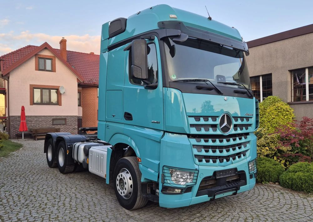 Mercedes-Benz AROCS - Tracteur routier: photos 3 Mercedes-Benz AROCS - Tracteur routier: photos 3