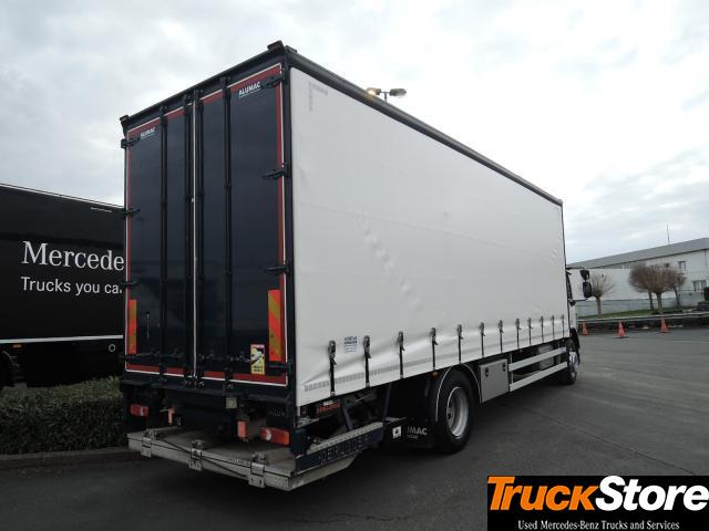 DAF LF 290 LBW 2.5T. - Camion à rideaux coulissants: photos 4 DAF LF 290 LBW 2.5T. - Camion à rideaux coulissants: photos 4