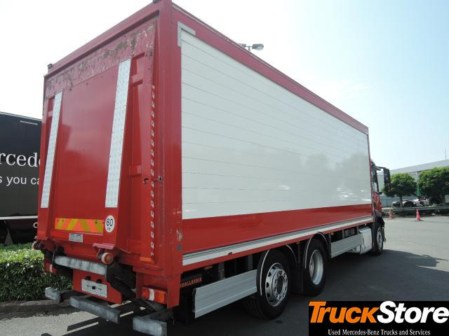 Mercedes-Benz Antos 2527 - Camion pour le transport de boissons: photos 4 Mercedes-Benz Antos 2527 - Camion pour le transport de boissons: photos 4
