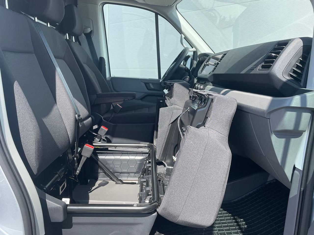 Voiture MAN TGE 3.160 Kasten L4H3 LED HECK AUTOM AHK TEMP: photos 25