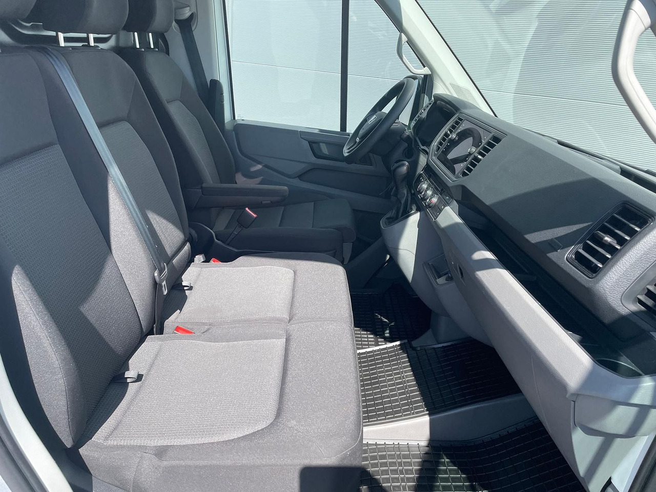 Voiture MAN TGE 3.160 Kasten L4H3 LED HECK AUTOM AHK TEMP: photos 32