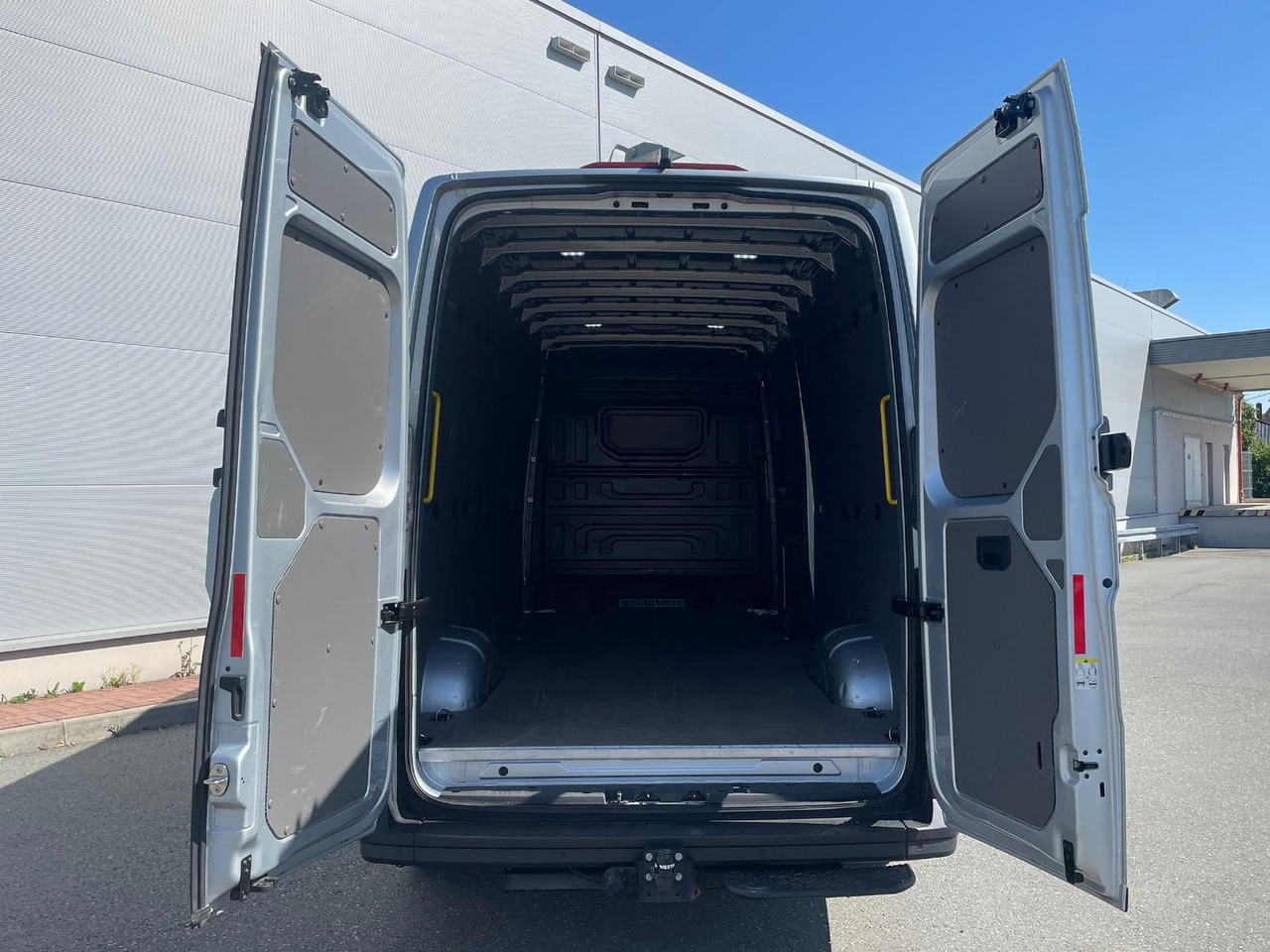 Voiture MAN TGE 3.160 Kasten L4H3 LED HECK AUTOM AHK TEMP: photos 24