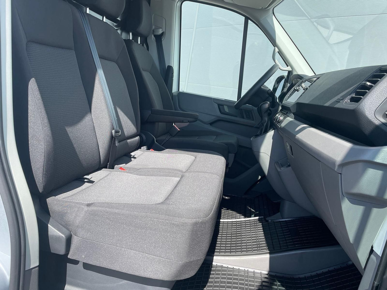 Voiture MAN TGE 3.160 Kasten L4H3 LED HECK AUTOM AHK TEMP: photos 16