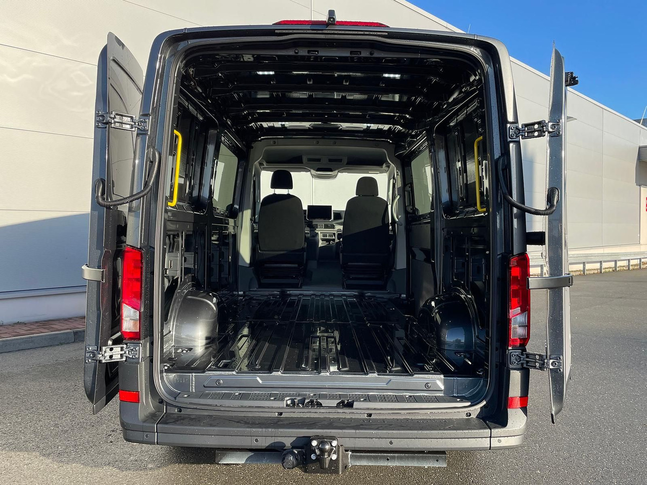 Voiture MAN TGE 3.180 L3H2 KASTEN 4x4 AUTOM ACC LED AHK DAB: photos 10